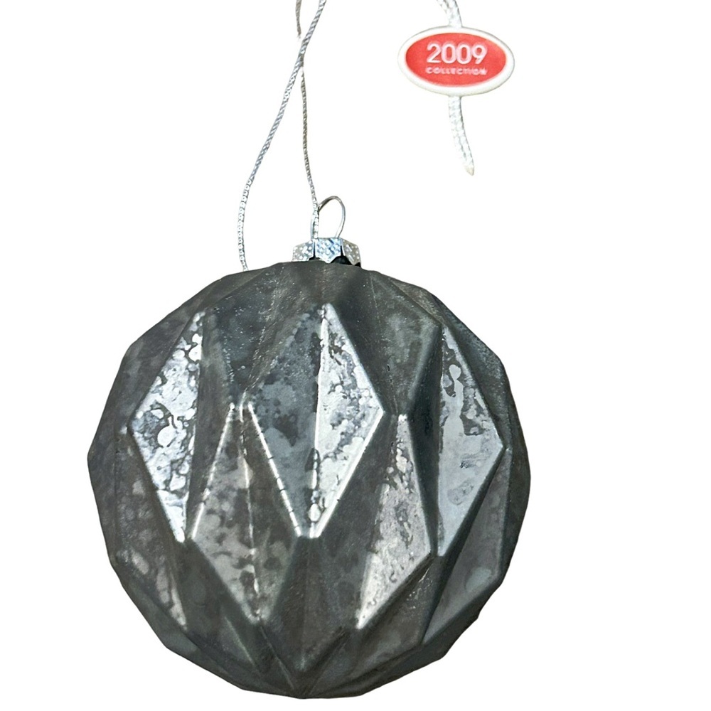 Bradford Editions Wolf Ornament (2000) + Silver Mercury Ornament (2009) Set - Picture 3 of 8